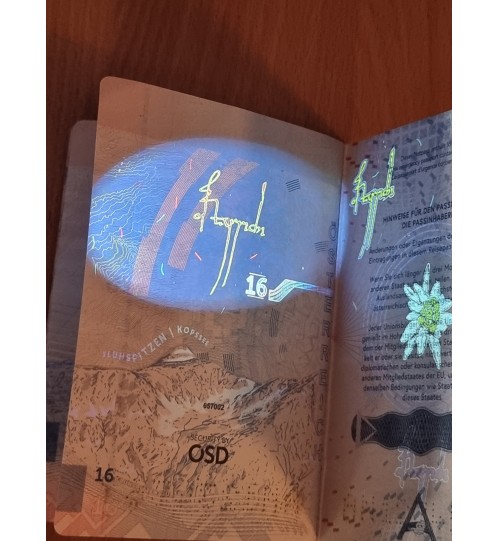 UV-Sicherheitsdruck beim neuen österreichischen Reisepass